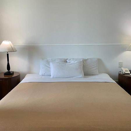 Pearl Manila Hotel Eksteriør billede