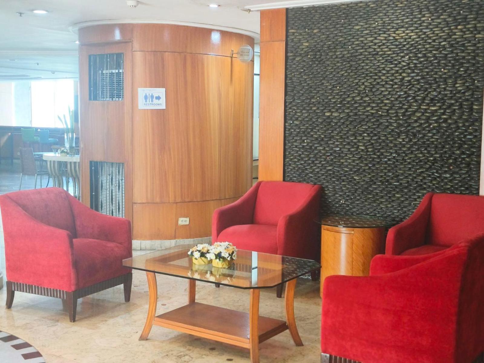Pearl Manila Hotel Eksteriør billede